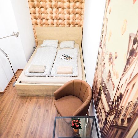 D.Five Stylish Studio At Parliament Apartment Будапеща Екстериор снимка